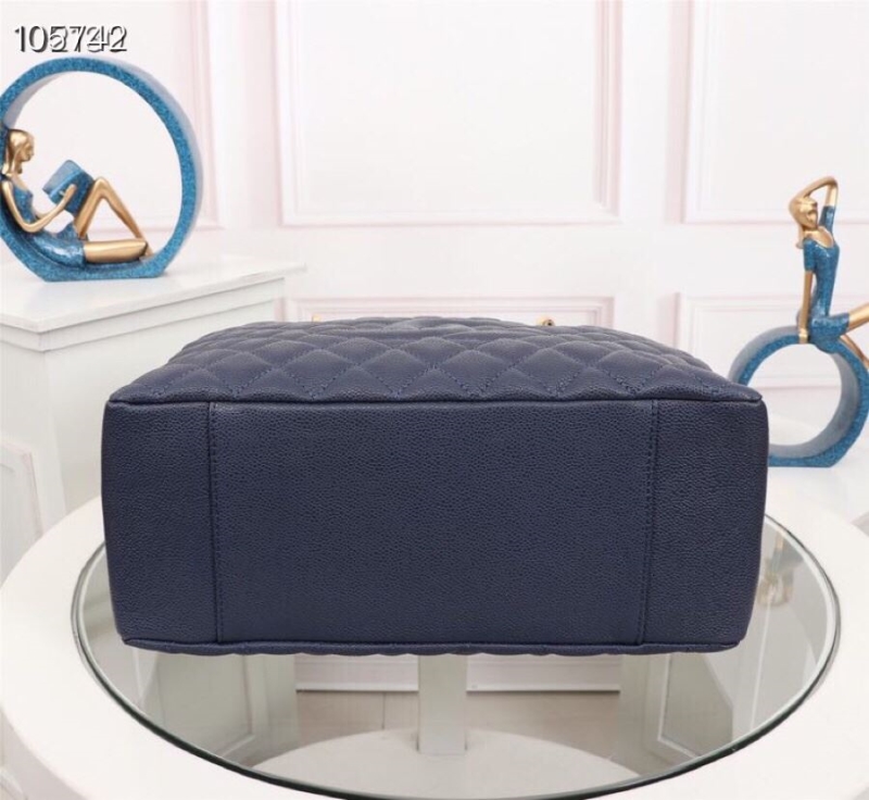 Ch**el shopping bags